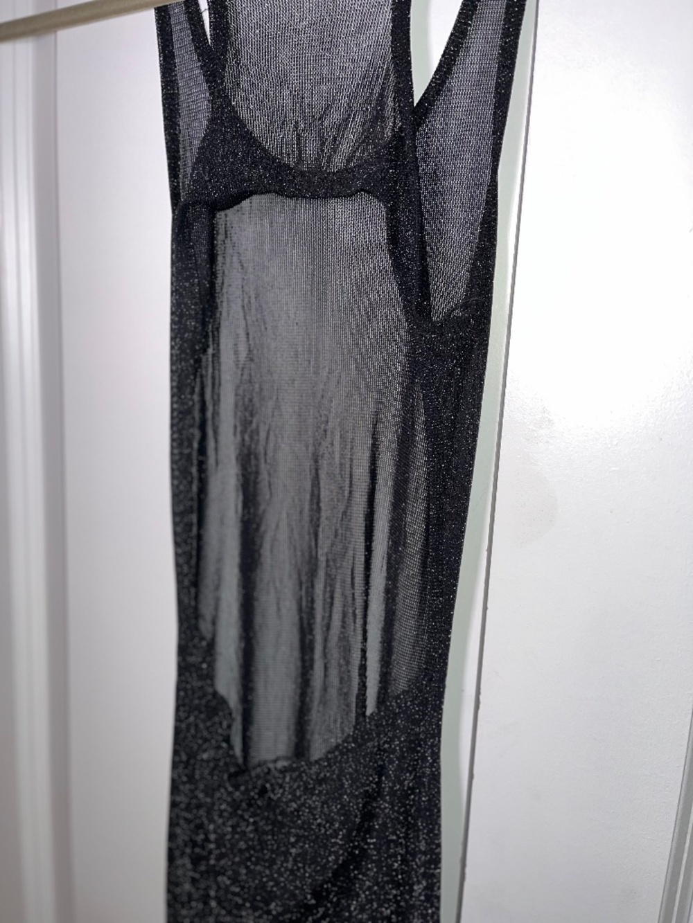 One piece - Picture 1 of 5